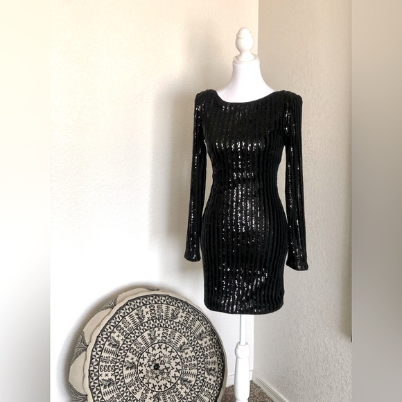 Forever 21 Black sequins dress NWT - Picture 1 of 4
